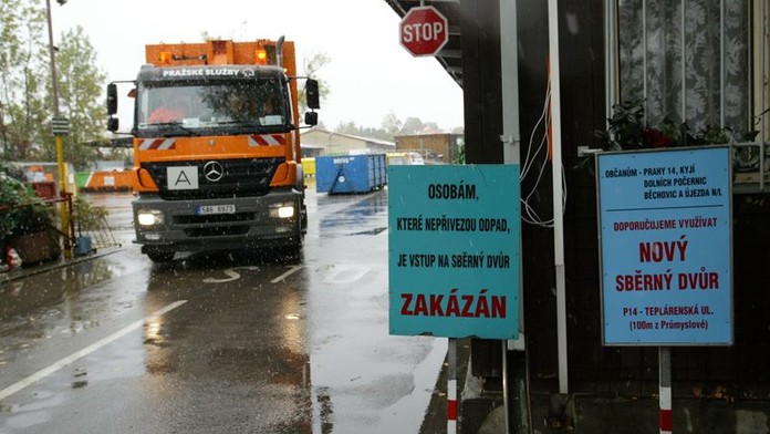 Opilý muž kradl v chrudimském sběru, hrozí mu vězení