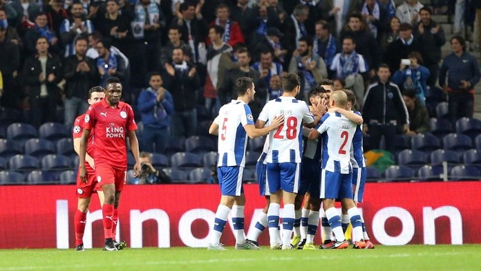 Palba do sítě Leicesteru posunula Porto dál, postupuje i Sevilla