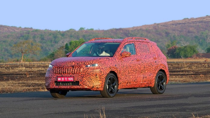 Kushaq odhalen pod maskováním. Škodovka ukázala nové malé SUV