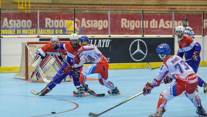 Skvělí Češi porazili Francii 7:2 a jsou mistry světa v inline hokeji!
