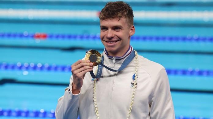 Francouzský plavec hvězdou olympiády. Nad jeho výkonem žasne i Phelps