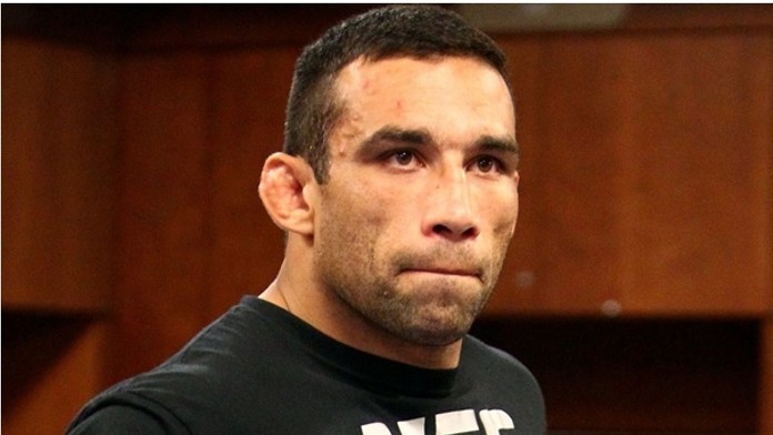Po vyzyvateli i šampion. UFC 196 přišlo o titulový zápas těžké váhy!