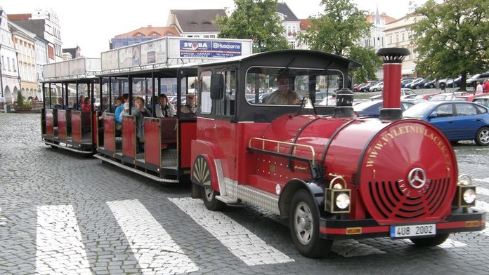 HOROR V LÁZNÍCH! Výletní vláček havaroval: 7 zraněných!