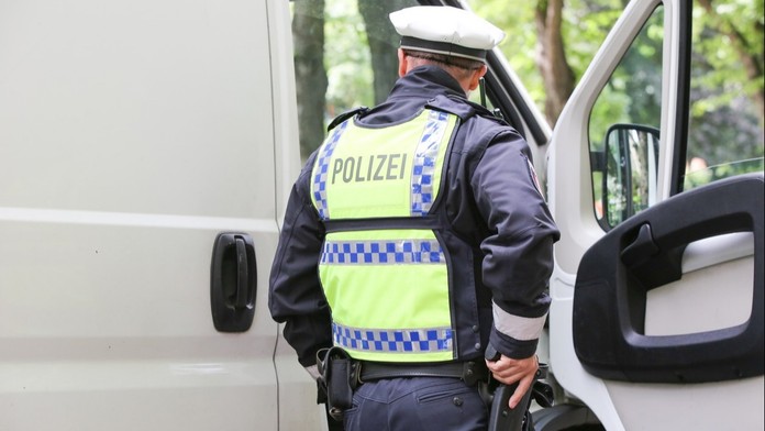 Masová vražda u Berlína? Policie objevila v domě pět mrtvých, včetně dětí
