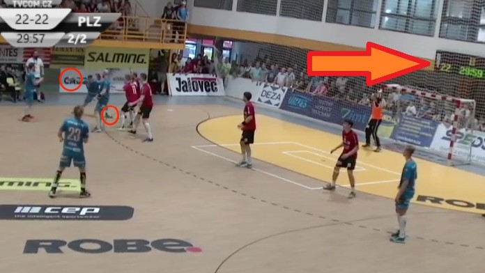 Opakovaný zápas kvůli poslední sekundě? Zubří hrozí bojkotem