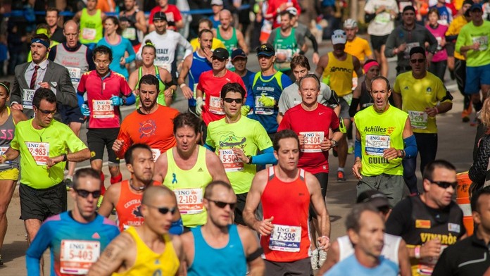 Běžci na maratonu - ilustrační foto