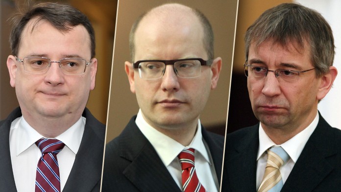Nečasi, odvolej Drábka, než udělá ještě větší ostudu, vyzývá Sobotka premiéra