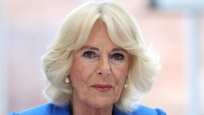Královna Camilla v slzách. Zemřela její milovaná přítelkyně