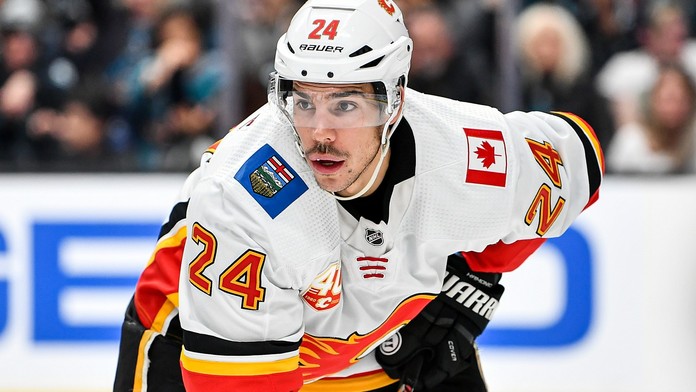 První z mnoha? Hamonic se omluvil ze zbytku sezony NHL, bojí se o dceru