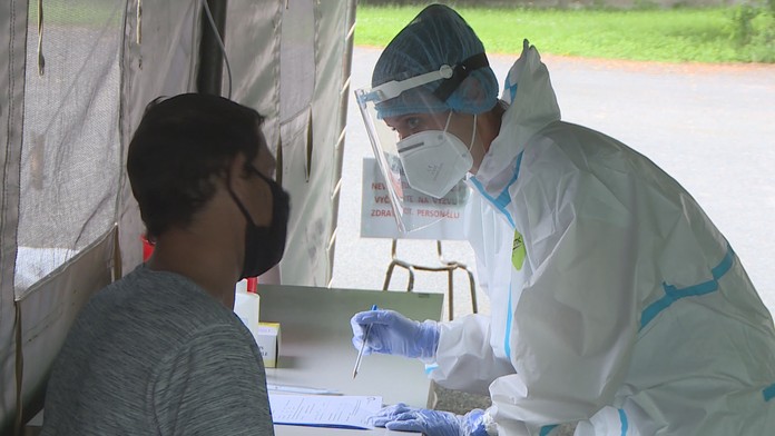 Odhalil test Covid-19? Laboratoř nově musí lidi informovat do 48 hodin!