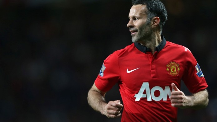 29 let, 963 zápasů, 35 medailí: Ale Giggs prý z United potupně zmizí