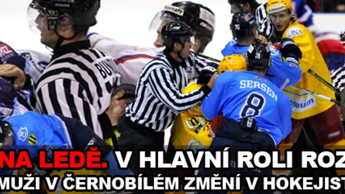 Bitka na ledě. V hlavní roli rozhodčí