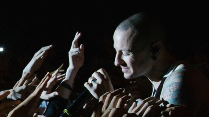 Zpěvák Linkin Park se zabil v novém domě! Pořídil ho pro rodinu