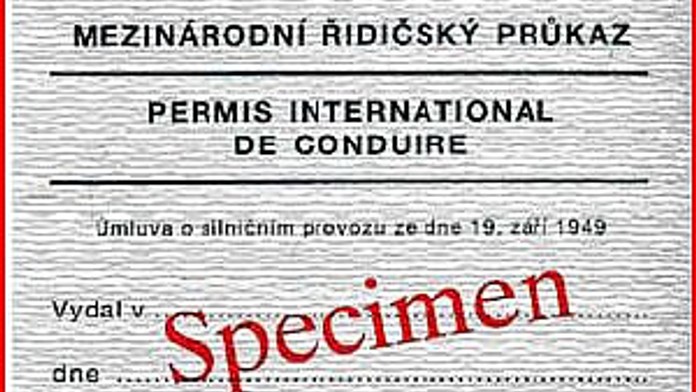 Nejtěžší otázka z autoškoly: Málokterý řidič zná odpověď
