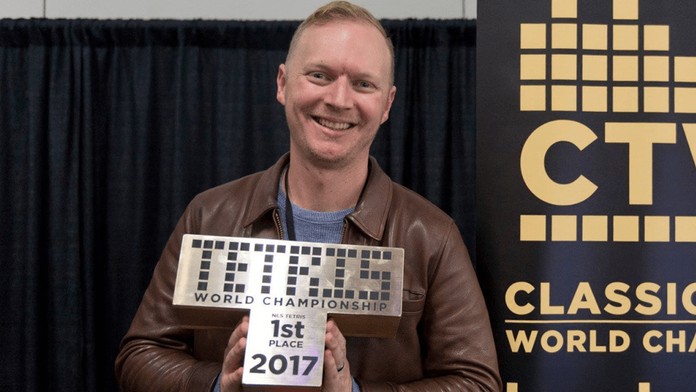 Zemřel sedminásobný světový šampion ikonické hry Tetris