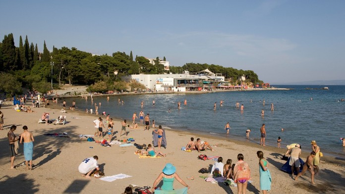 Chorvaté žasnou. Na Jadran se vrátilo letní počasí, lidé se znovu koupou v moři