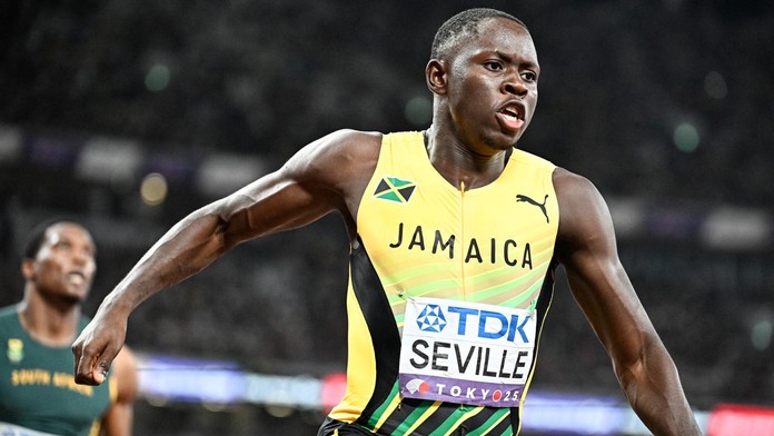 Jamajské dominanci na stovce přihlížel i Bolt. Šampion na MS ostrouhal