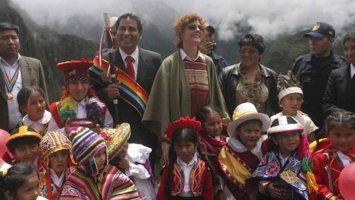 Spisovatel Llosa vyhrál, literární Nobelovka míří do Peru