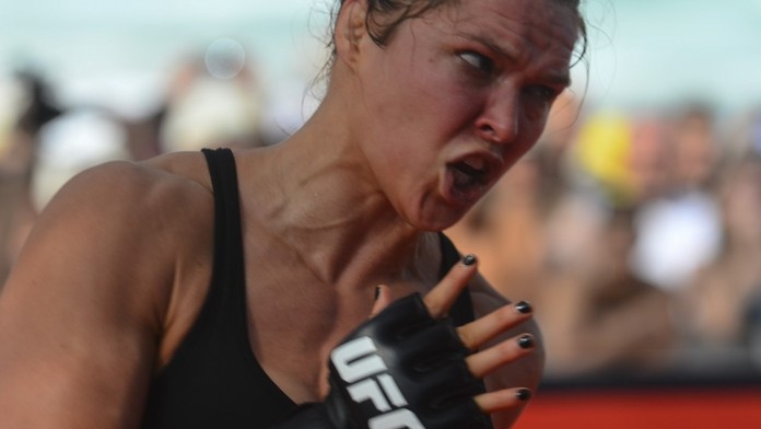 Bojovnice Ronda si troufá! Porazila bych i Mayweathera, tvrdí