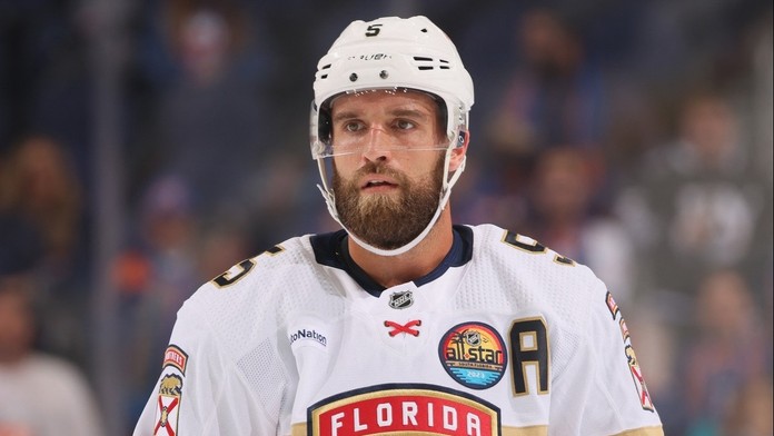 Velká rána pro Floridu. Panthers bude dlouho chybět hvězdný bek