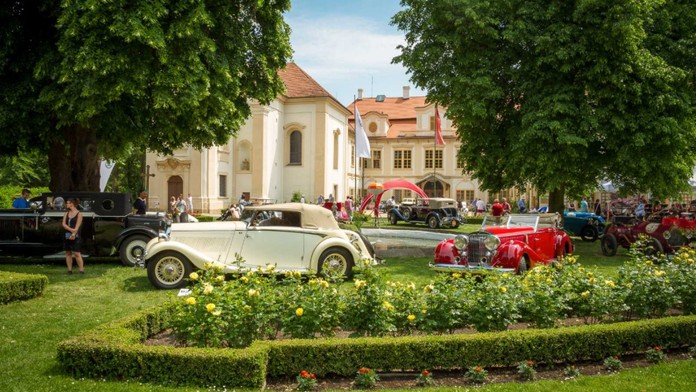 Oslavy Ferrari, výstava veteránů a bohatý doprovodný program