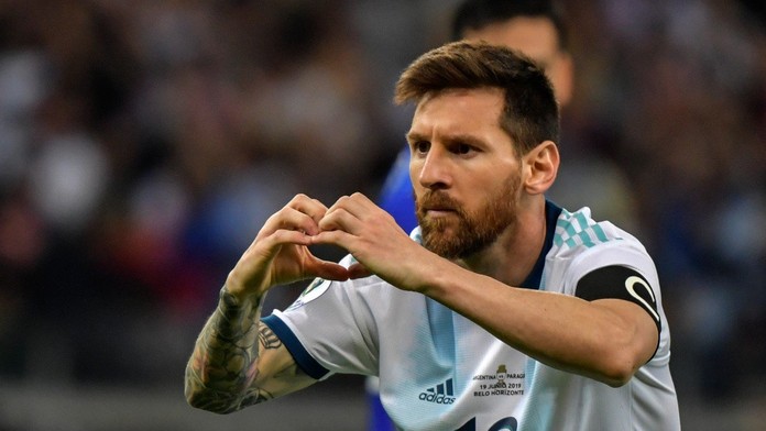 Argentina odvrátila blamáž! S Katarem zvládla zápas o přežití