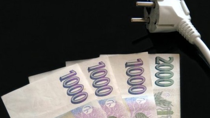 MF DNES: Elektřina může zlevnit až o desetinu