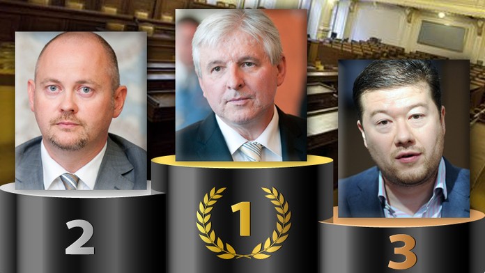 Nejpopulárnějším politikem je Rusnok. Kdo je vaším favoritem? A koho máte nejméně rádi?