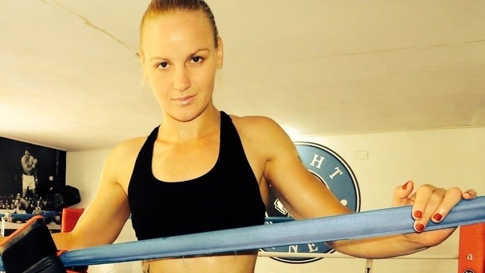 Šílených 213 úderů! Ševčenko zničila Priscilu, ta jí trefila jen jednou
