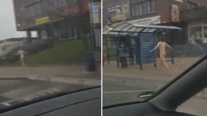 Po ulicích v Mostě běhal naháč. Video pobavilo lidi na internetu