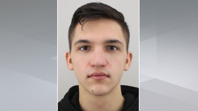 "Tati! Pomoz mi!" volal Oleg (20) domů. Pak se po něm slehla zem