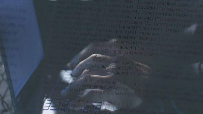 Rusko zesiluje kyberútoky, Česko připravilo záložní technická řešení na volby