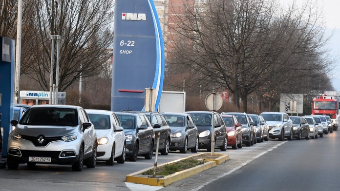 V Chorvatsku hrozí od úterý prudké zdražení paliv. Ukázali, kolik mají stát