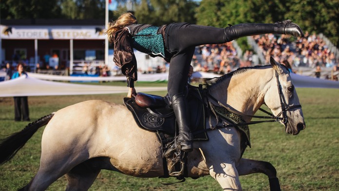 Crossack Vaulting Team
