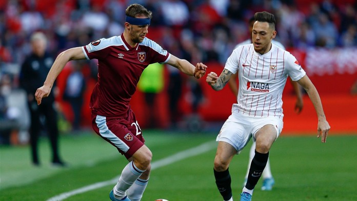 West Ham se Součkem padl na půdě Sevilly, Schick ještě Bayeru nepomohl