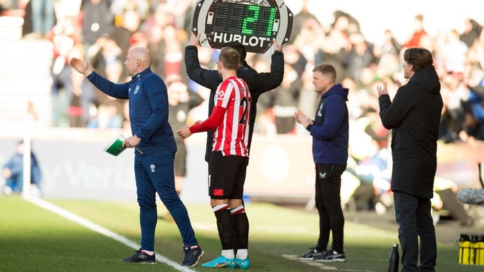 Dojemný návrat a ovace vestoje. Eriksen poprvé naskočil do soutěžního duelu