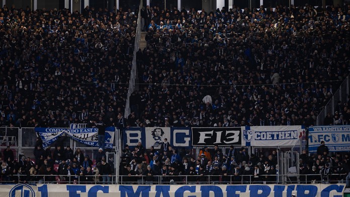 Tragédie v Lipsku. Na tribuně zkolaboval a zemřel divák, fanoušci čelí kritice
