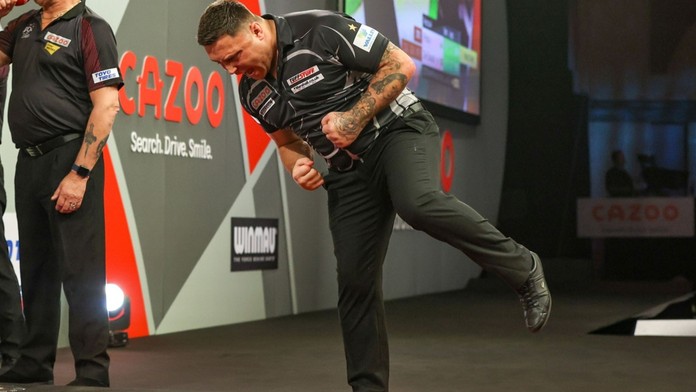 Gerwyn Price má na MS jisté čtvrtfinále. De Sousu porazil v pěti setech