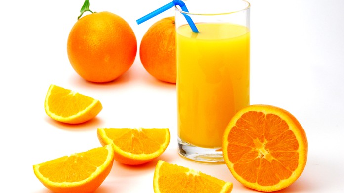 RÁDCE DO KUCHYNĚ: Jak se vyznat v ovocných šťávách. Je lepší džus, nektar nebo fresh?