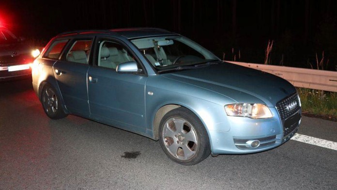 Pirát silnic se řítil dvoustovkou po D5. Honila ho policie z Česka i Německa
