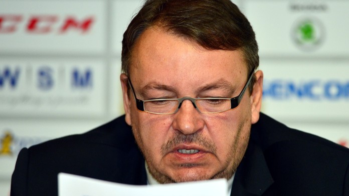 Pokračování hokejové sezony stále s otazníkem! Řeší se počet lidí!
