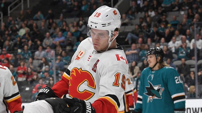 Další paráda v NHL! Tkachuk si trumfl na luxusní trik. Opisoval od Barzala?