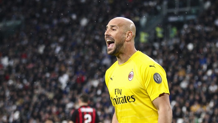 Do Premier League se vrací legenda, Pepe Reina míří do Aston Villy!