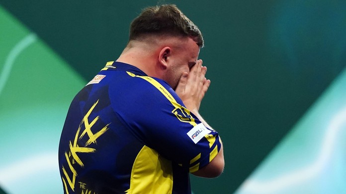 Po velkém triumfu další selhání. Littler znovu neuspěl u zkoušek na řidičák