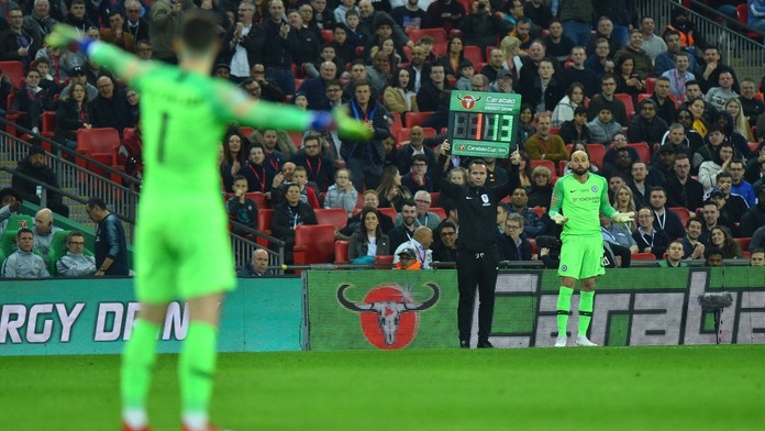 Skandál v Anglii! Brankář Chelsea odmítl střídat, trenér soptil vzteky