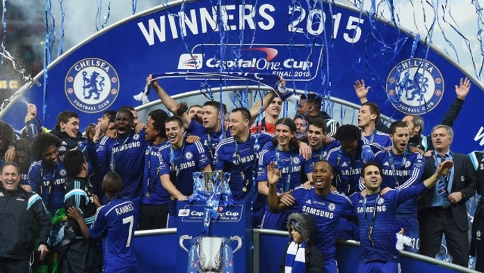 Čech byl ve finále neomylný a Chelsea se raduje z trofeje