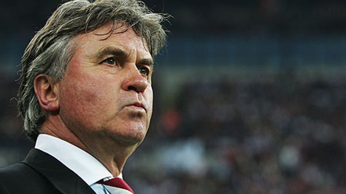 Hiddink nezavrhuje návrat ke klubovému fotbalu a tím pádem do Chelsea