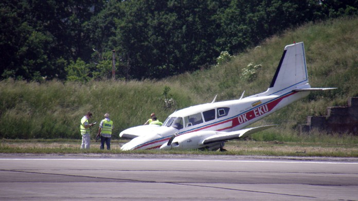 Pilot si zdříml v kokpitu, letiště minul skoro o 50 kilometrů!