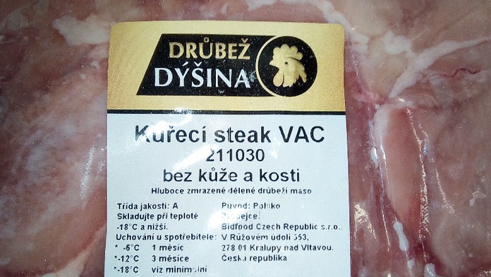 V kuřecím z Polska byly bakterie salmonely! Dostalo se do Česka