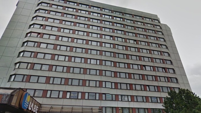Velká láska totálně zdemolovala hotelový pokoj v Pardubicích!